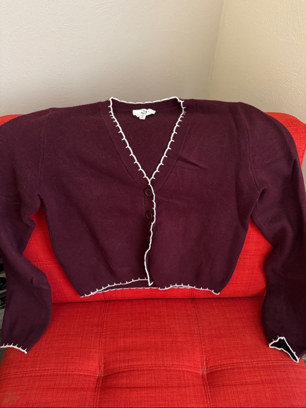 Cropped V-Neck Maroon Cardigan with Contrast Trim